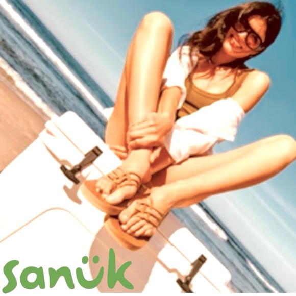 Sanuk Yoga Sandy Flip Flop Sandals - Picture 2 of 8